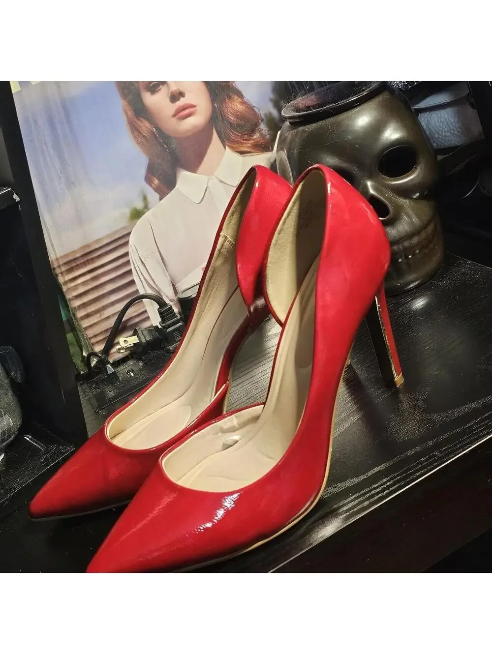 Jessica Simpson Women's Red Court